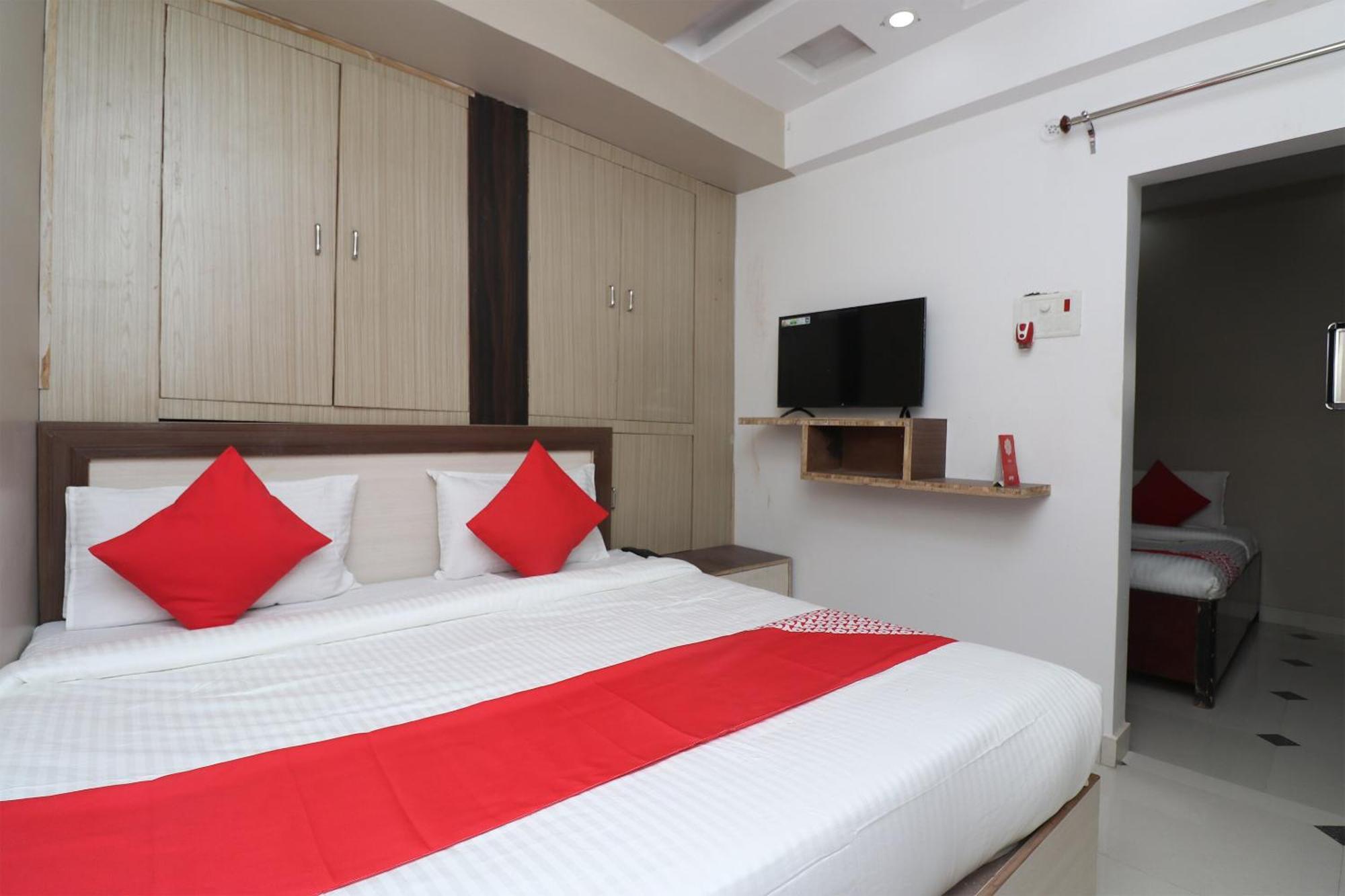Hotel O Swastik Resort Colonelganj ภายนอก รูปภาพ