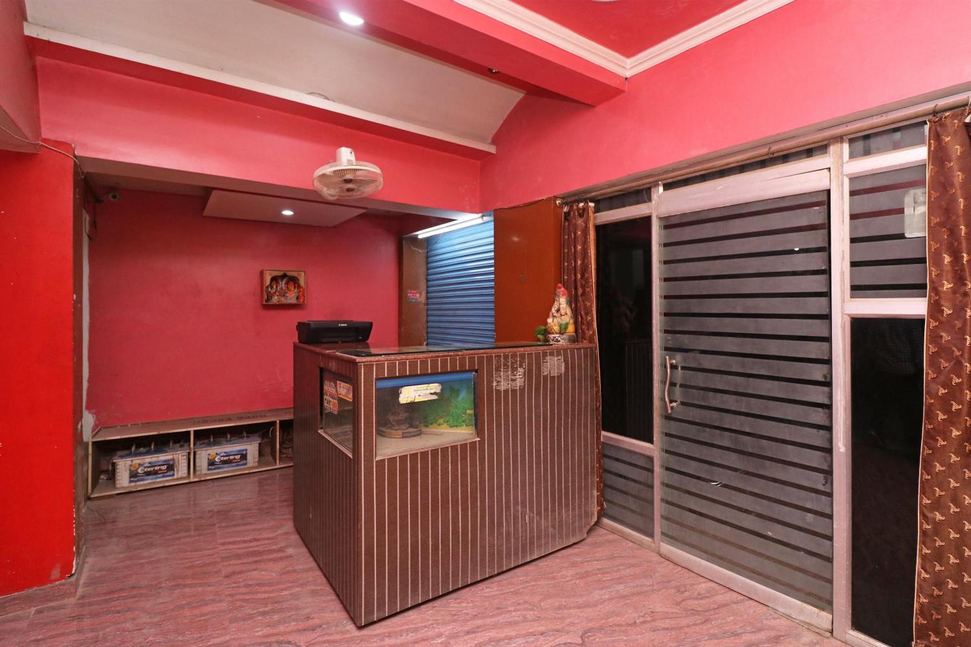 Hotel O Swastik Resort Colonelganj ภายนอก รูปภาพ