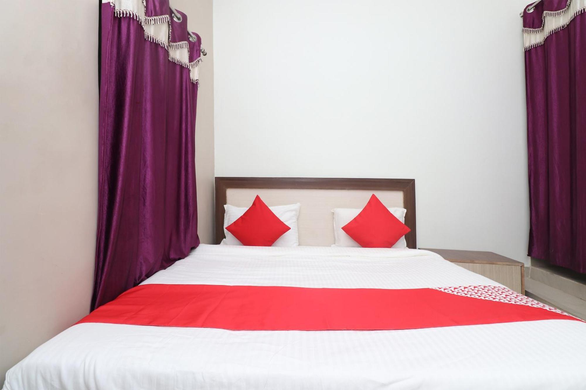 Hotel O Swastik Resort Colonelganj ภายนอก รูปภาพ