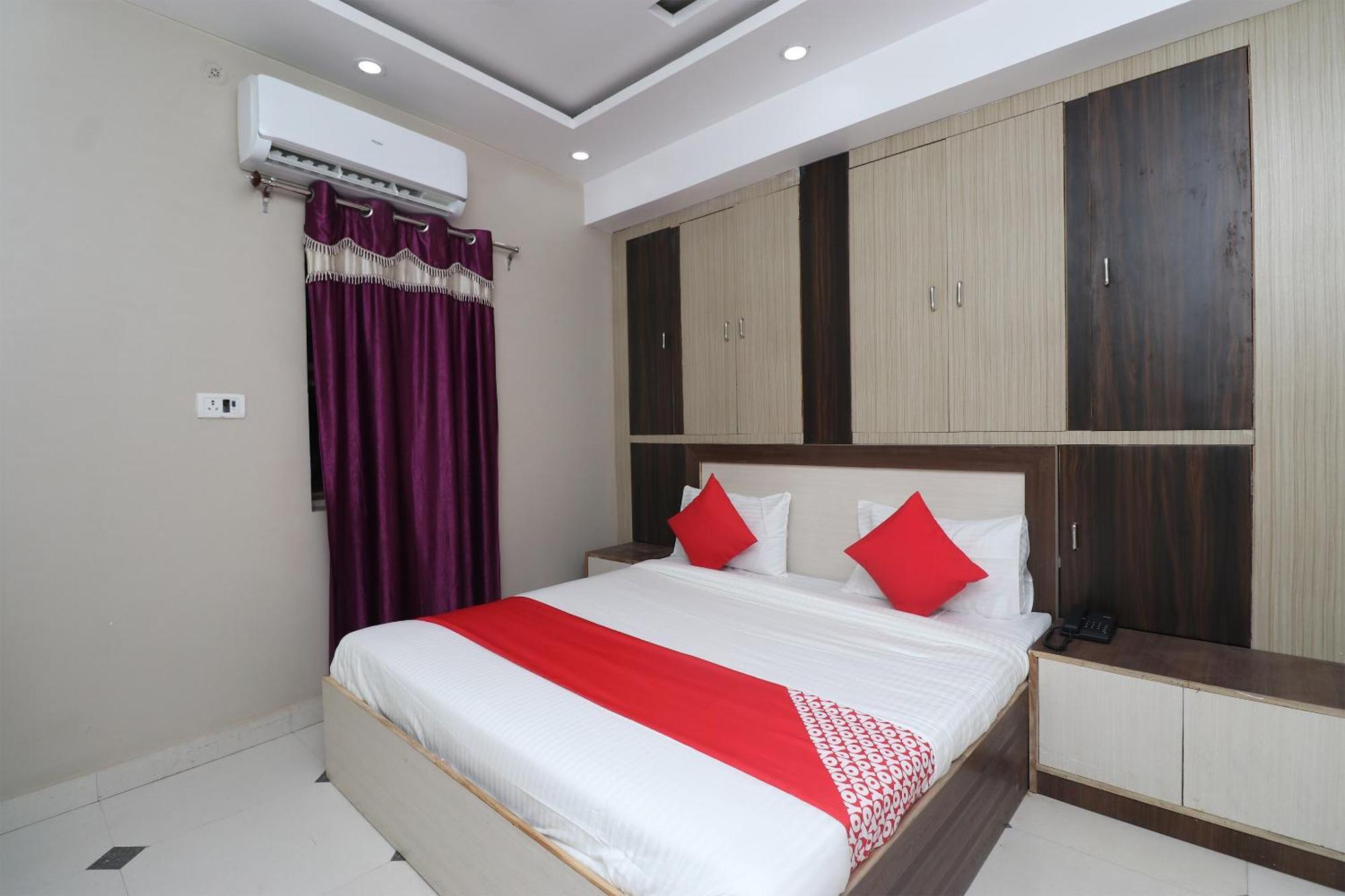 Hotel O Swastik Resort Colonelganj ภายนอก รูปภาพ